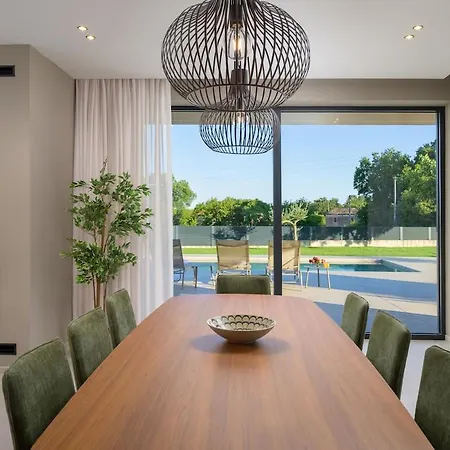 Vila D&l By Istrialux *