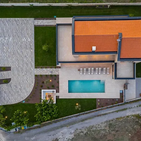 D&l By Istrialux Kringa