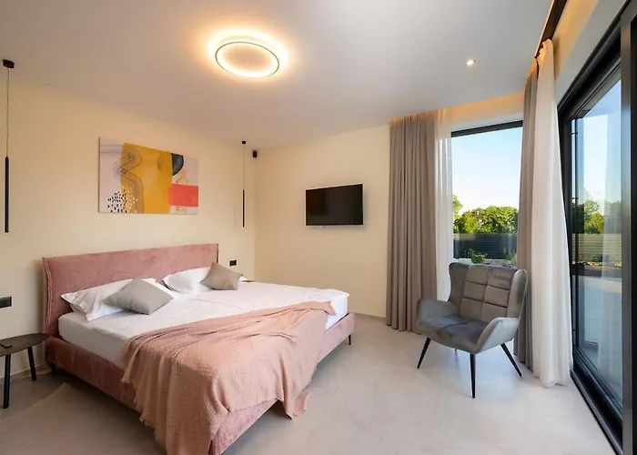 Vila D&l By Istrialux Kringa