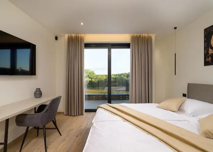 D&l By Istrialux Vila *