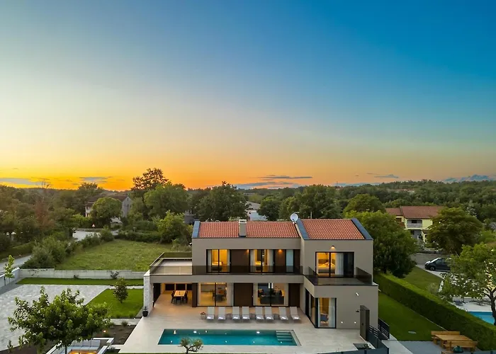 D&l By Istrialux Vila Kringa