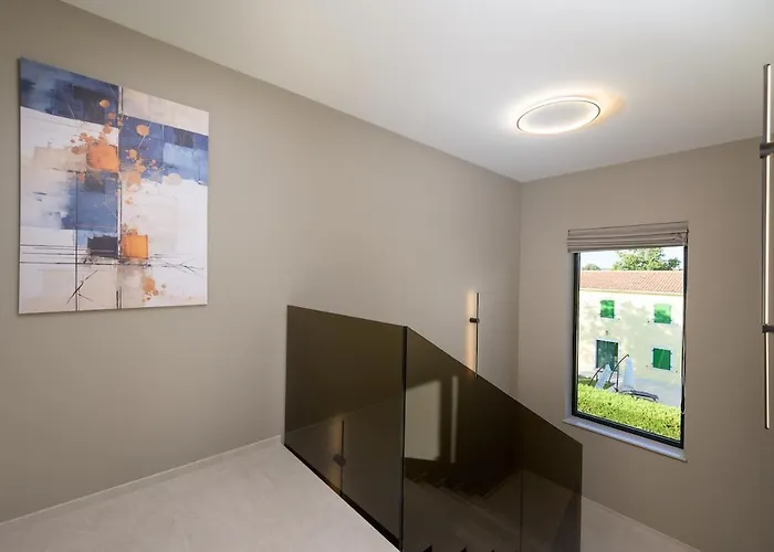 D&l By Istrialux Vila *